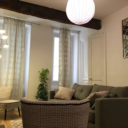 Apartment T2 De Esquirol / Capitole *