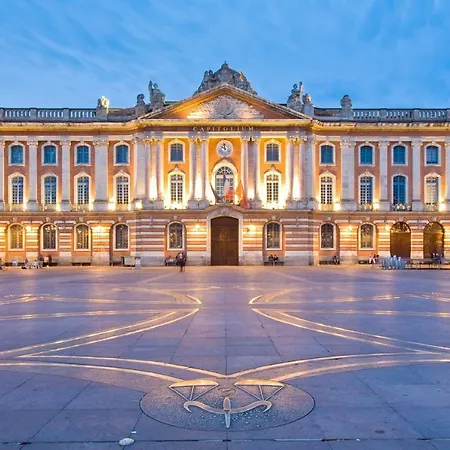 T2 De Esquirol / Capitole Apartment